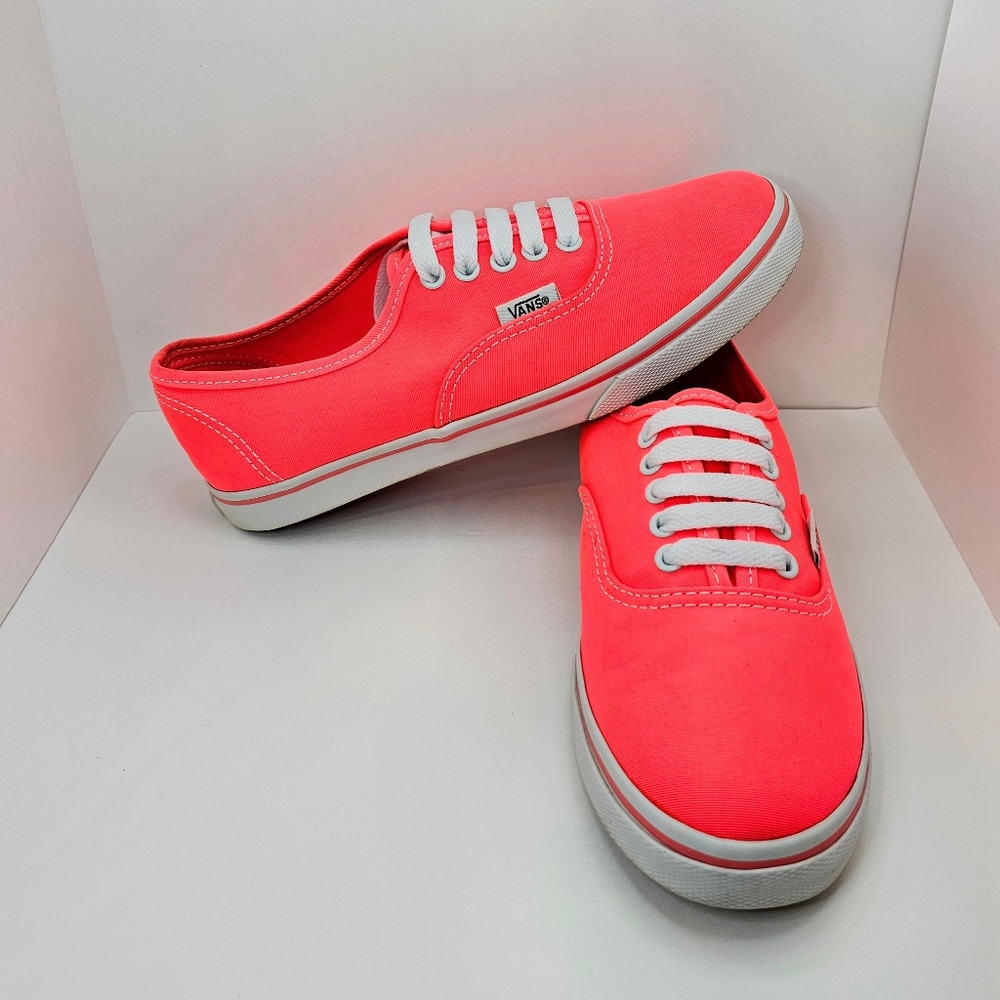 VANS 'Off The Wall' Lo Pro Coral - US Men's Size 4/ Women's 5.5